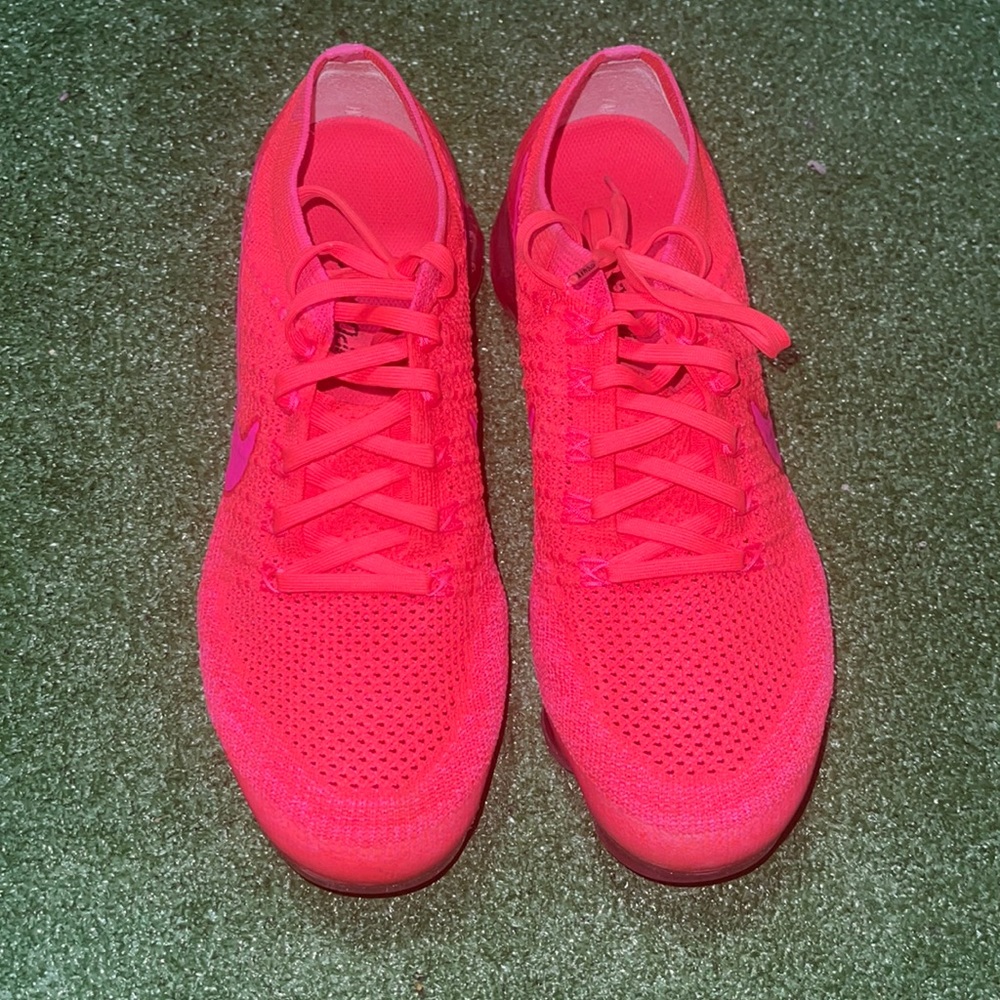 Authentic Nike Flyknit Hyperpunch